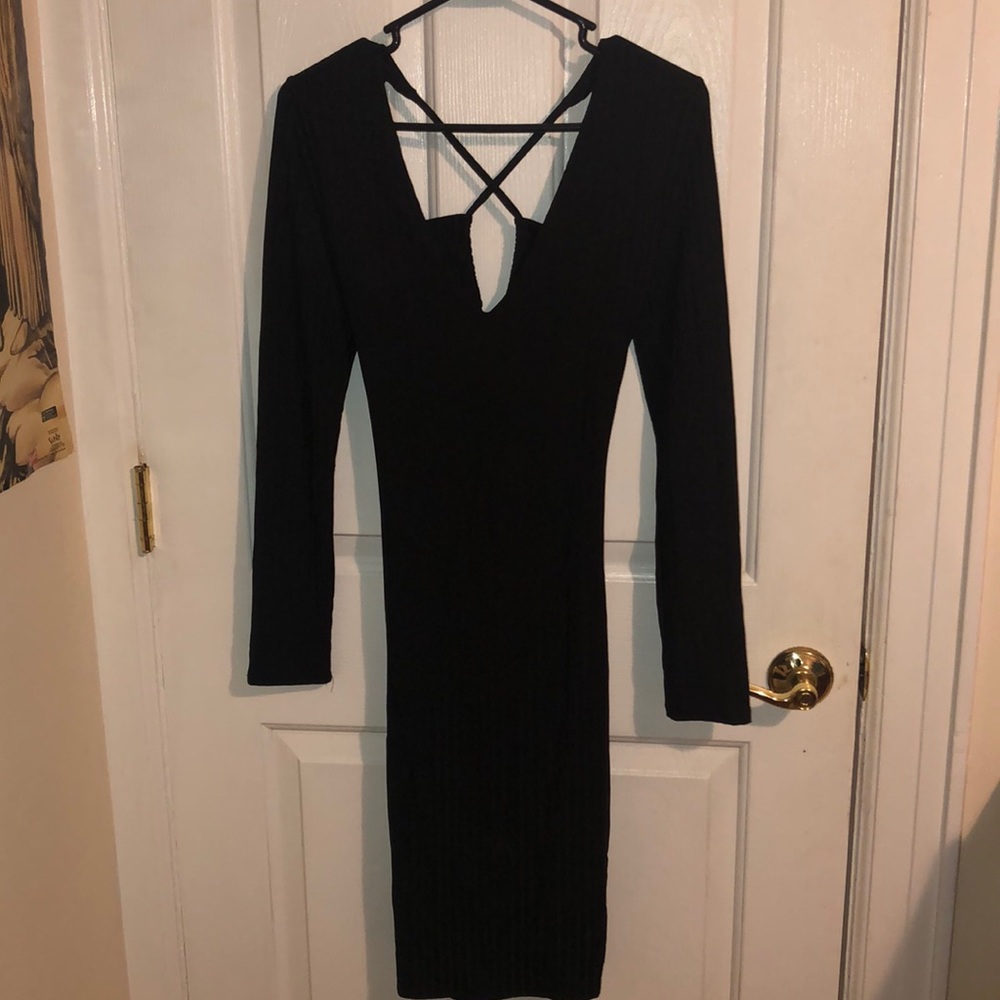 NWOT CRISSCROSS BACK MIDI DRESS
